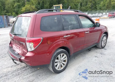 2013 Subaru Forester 2.5X Premium z USA, uszkodzony, nr VIN JF2SHADCXDH400460